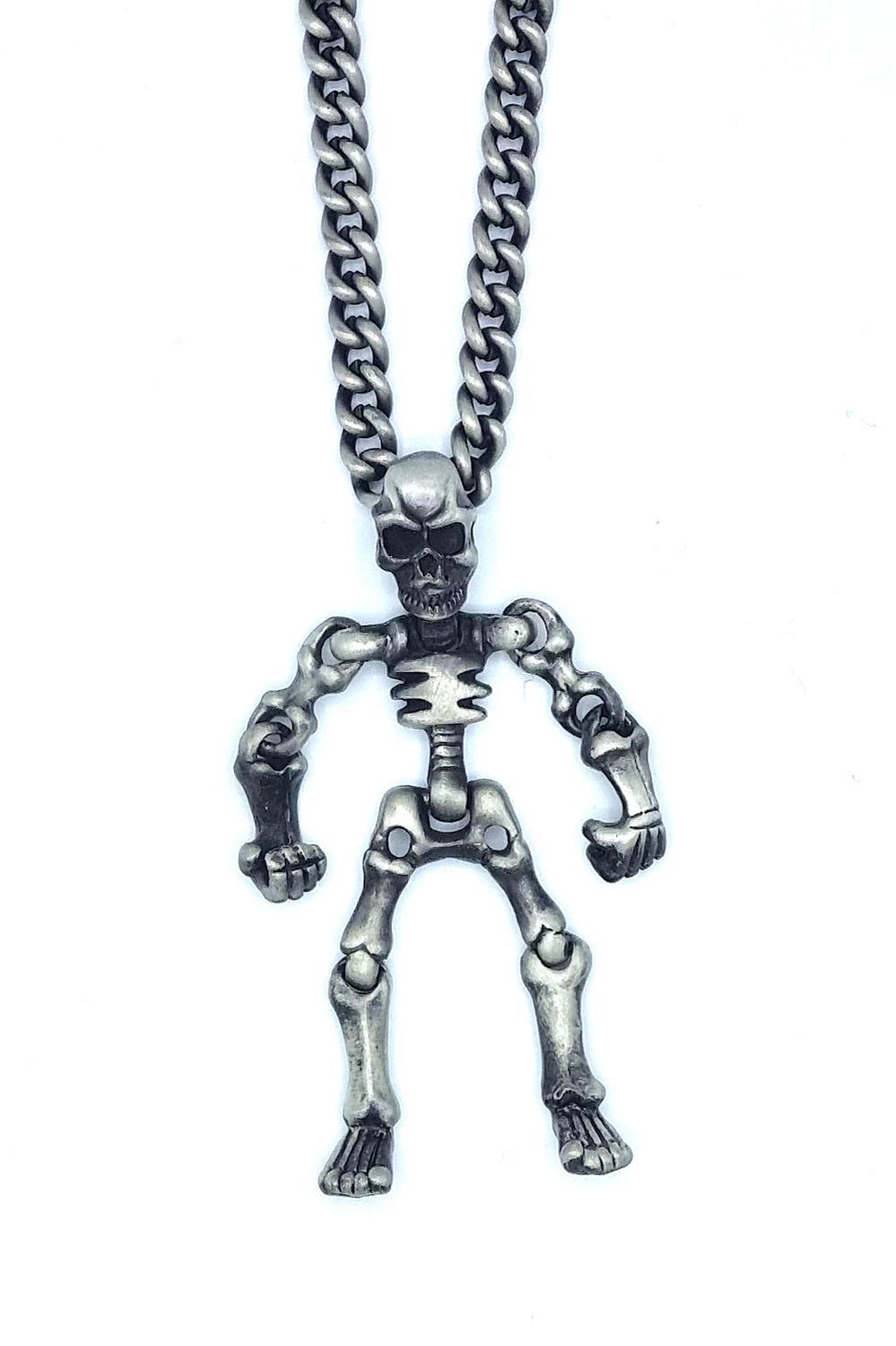 Pääkallo kaulakoru