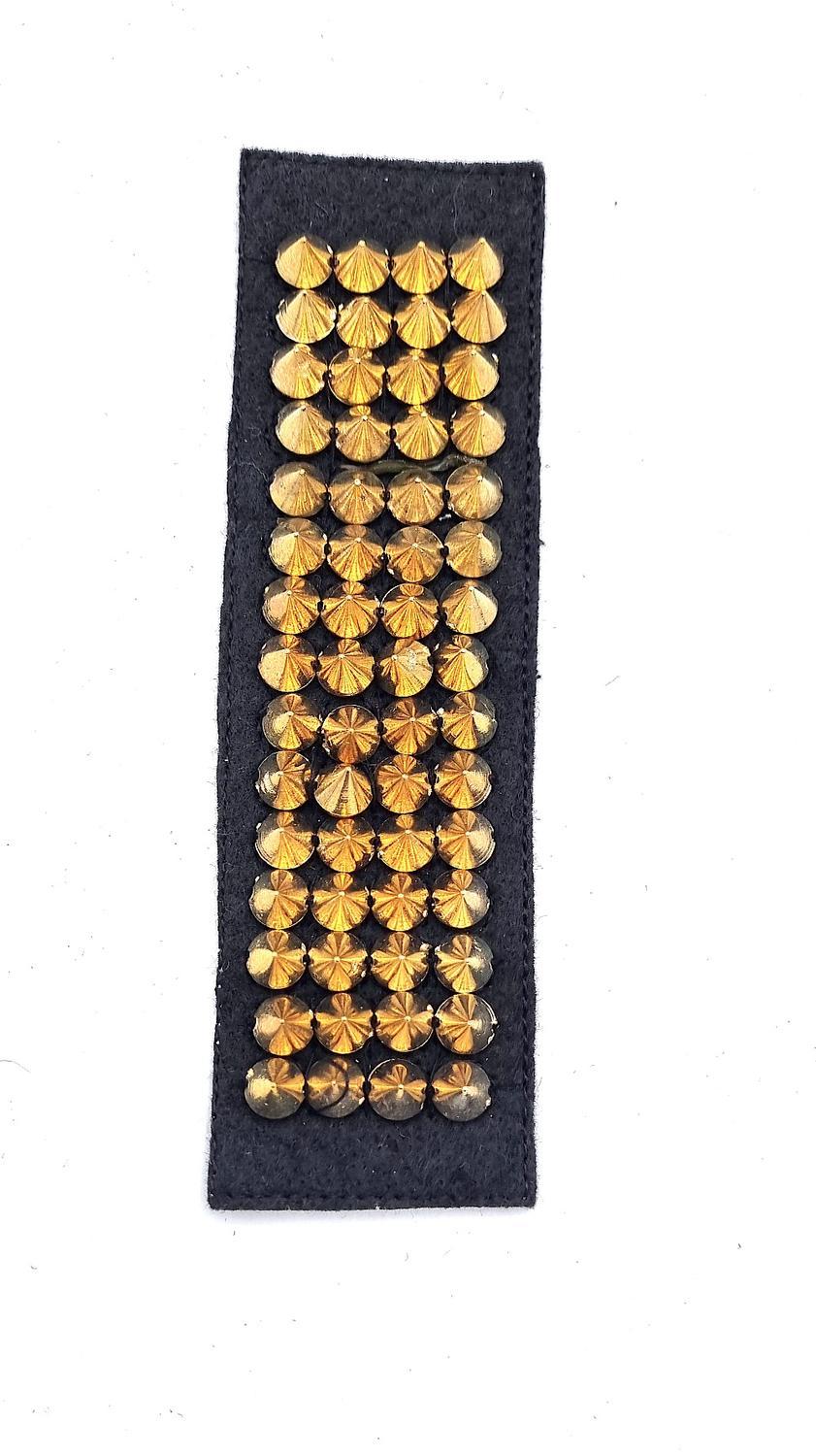 Gold colored spike rivets - Spice up your garments