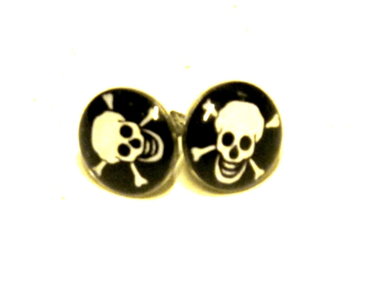 Stud Earrings - Skull