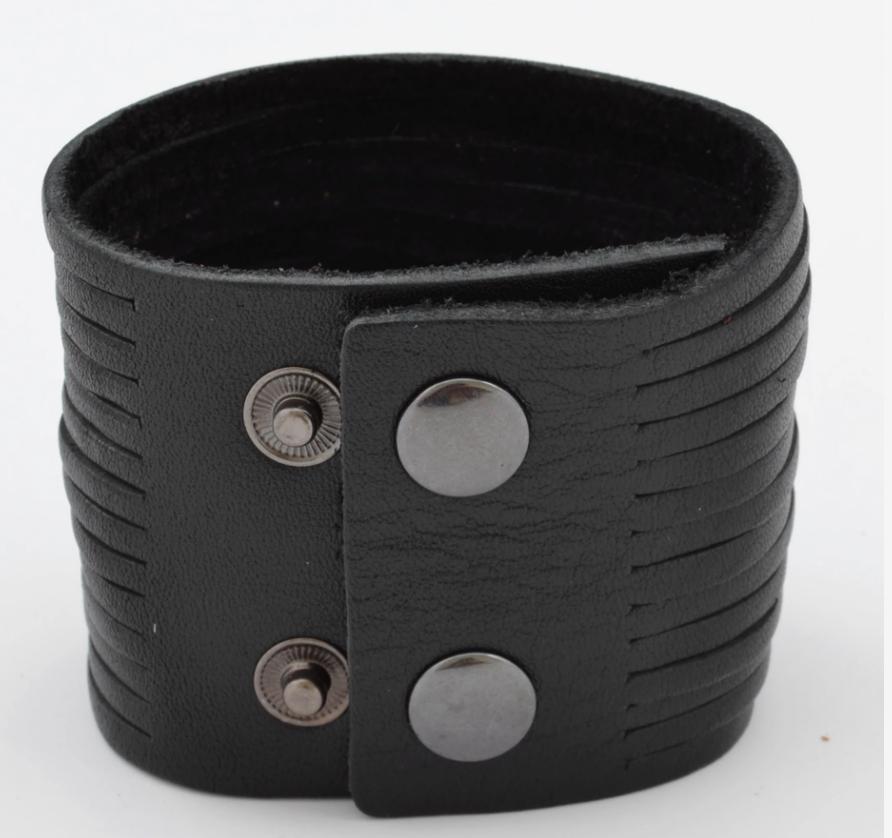 Läderarmband med snitt – produktbild – Hiprock