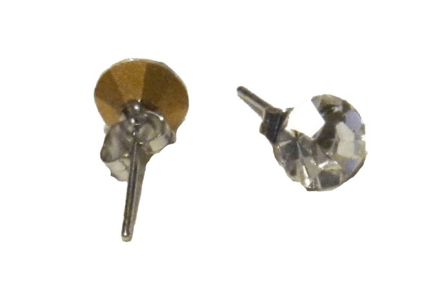 Round earrings with white stone