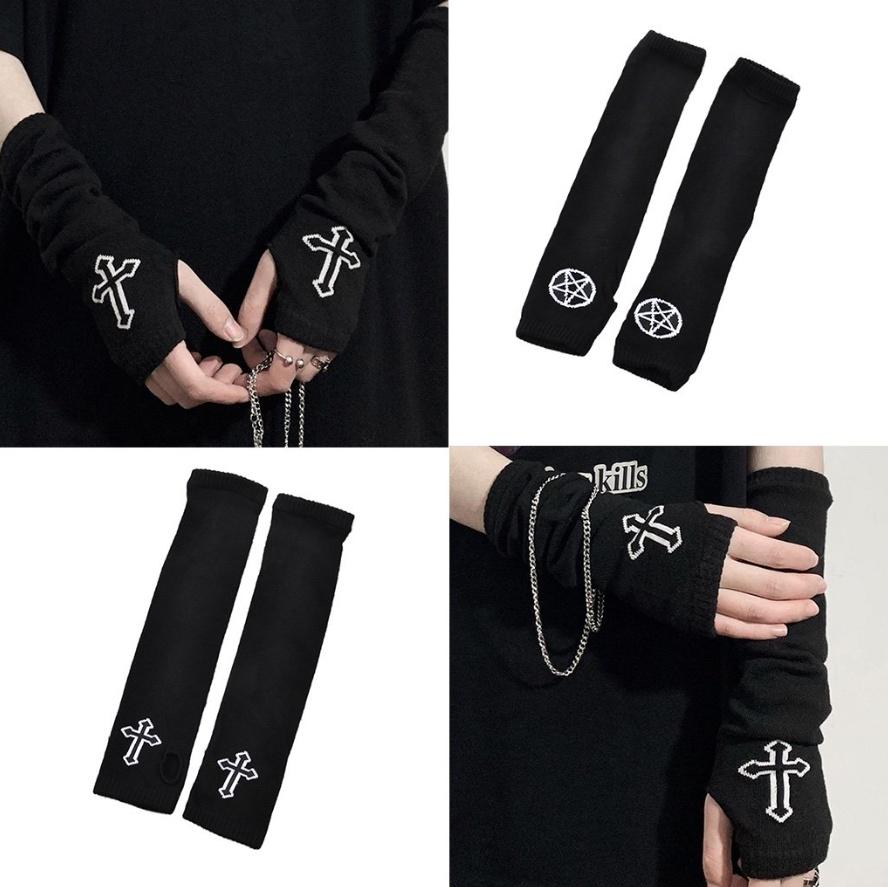 Svarta handvärmare kors – produktbild – Hiprock