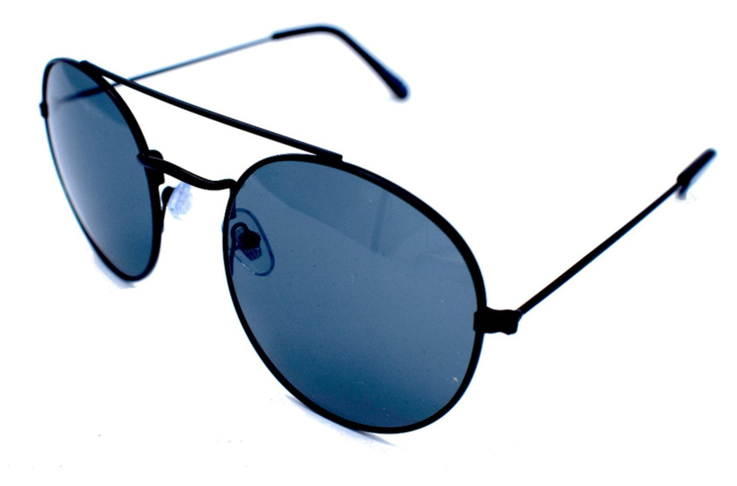 Mustat aurinkolasit kehyksellä