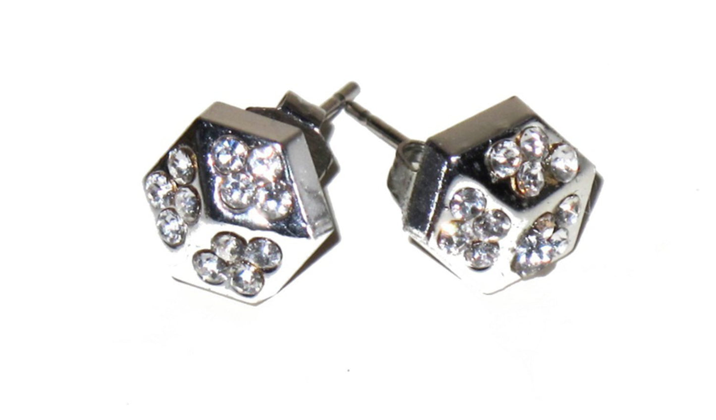 Earrings with white stones