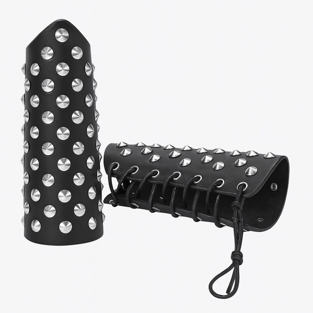 Bred nitförsedd läderarmband med snörning – Svart