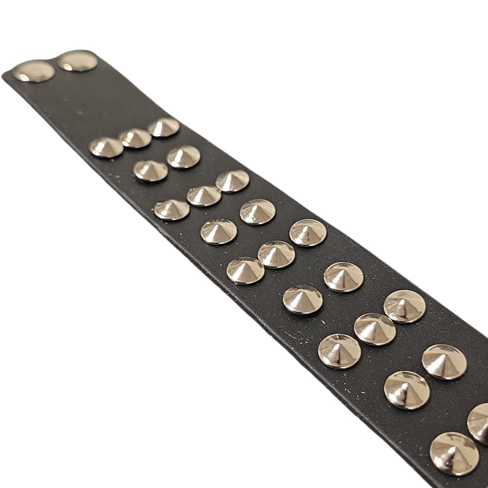 Bred svart nitchoker med dubbla rader nitar