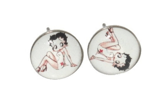 Knappörhänge –  produktbild – Hiprock