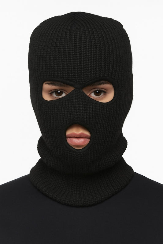 Rånarluva – Stickad Balaclava med Attityd