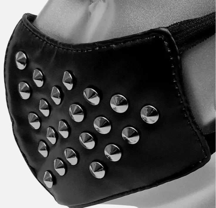 Svart Rockmask med Nitar – Rockig & Edgy Look