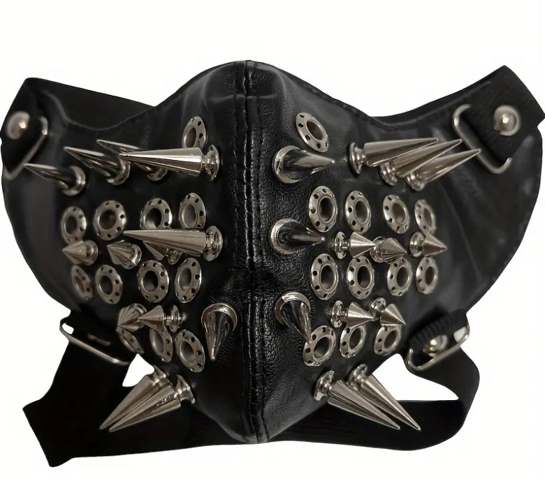 Svart ansiktsmask i konstläder med perforerade ringar & extra långa spikes