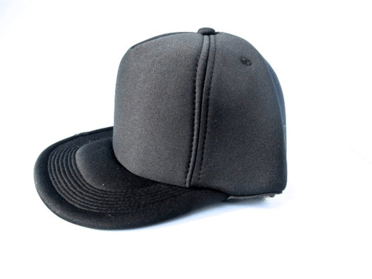 Black snap cap